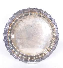 Argenterie : Plat sur pied en argent