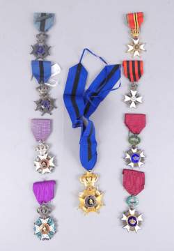 Militaria : 9 médailles Belges (certaines en argent) dont Ordre de Léopold , croix civique , fédération FNC , ordre de la couronne.