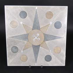Objet: Panneau -Rose de vents- en marqueterie de galuchat etnacre inscription au