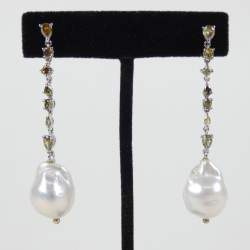 Bijou: Paire de boucles d'oreilles en or blanc 14K sertie dediamants (2coup) pou