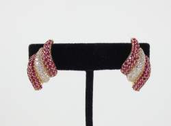 Bijou: Paire de boucles d'oreilles en or jaune 18K sertie derubis pour env. 3,91