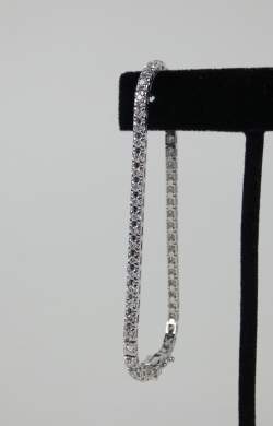 Bijou: Bracelet en or blanc 18K serti de 55 diamants pour env. 1,70cts P: 9,7g L