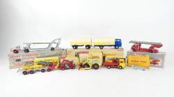 Jouet : voitures miniatures DINKY TOYS / DINKY SUPERTOYS MECCANO (8) (usures , mqe) (8pces) (boites abimées)