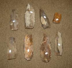 Objet : 8 Silex taillés : nucleus / livres de beurre Néolithique provenance ABILLY Indre - Loire France
