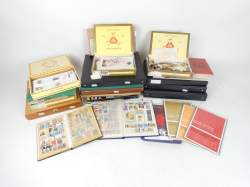 Collection de timbres : gros lot de TP du monde et d'europe dont la Belgique neufs et oblitérés nombreuses thématiques Lot A DECOUVRIR