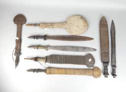 Africain : Armes Yaka et Tchokwe (8pcs)