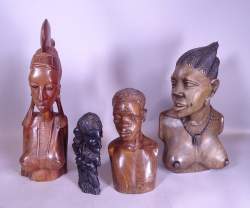 Africain: (4) bustes africains sculptés H: de 28 à 53cm