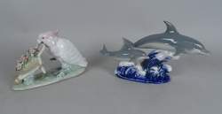 Céramique : Sujet en porcelaine de Lladro (2) - Perroquet a/ brouette -  - 2 Dauphins -