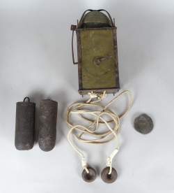 Horlogerie Horloge lanterne (mq) face cuivre daté 1639 LOVFFROVWE VAN HEYNSDAEL